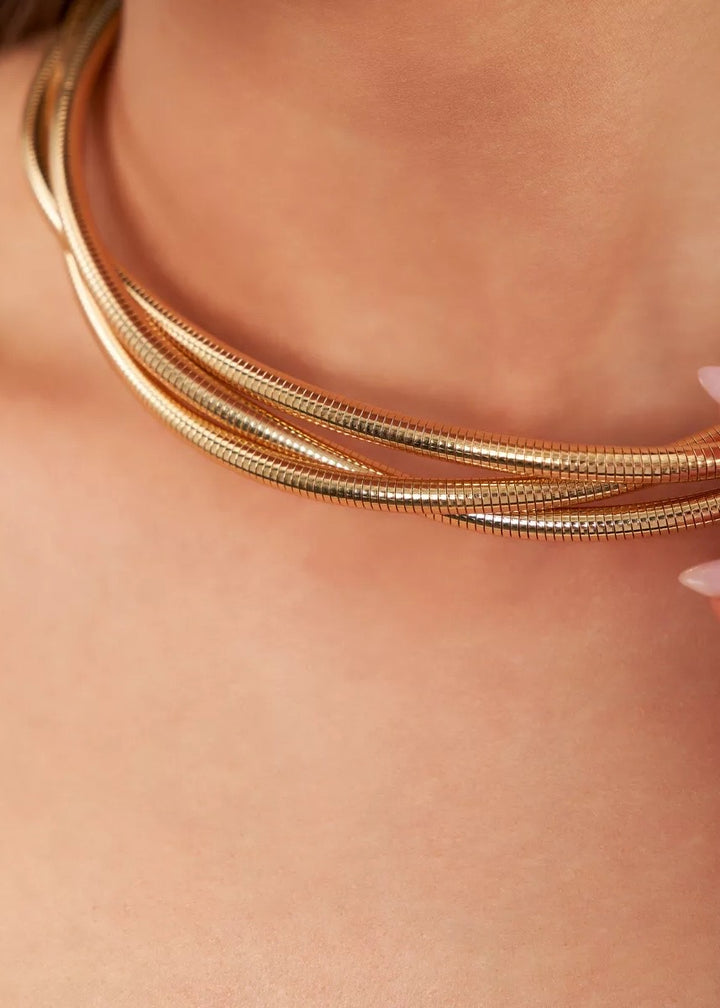 Intertwined Design Metal Choker Necklace