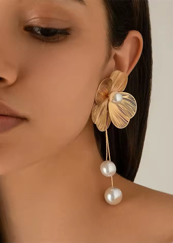 3D Floral Pearl Decor Drop Earrings