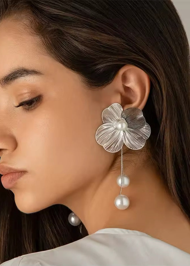 3D Floral Pearl Decor Drop Earrings