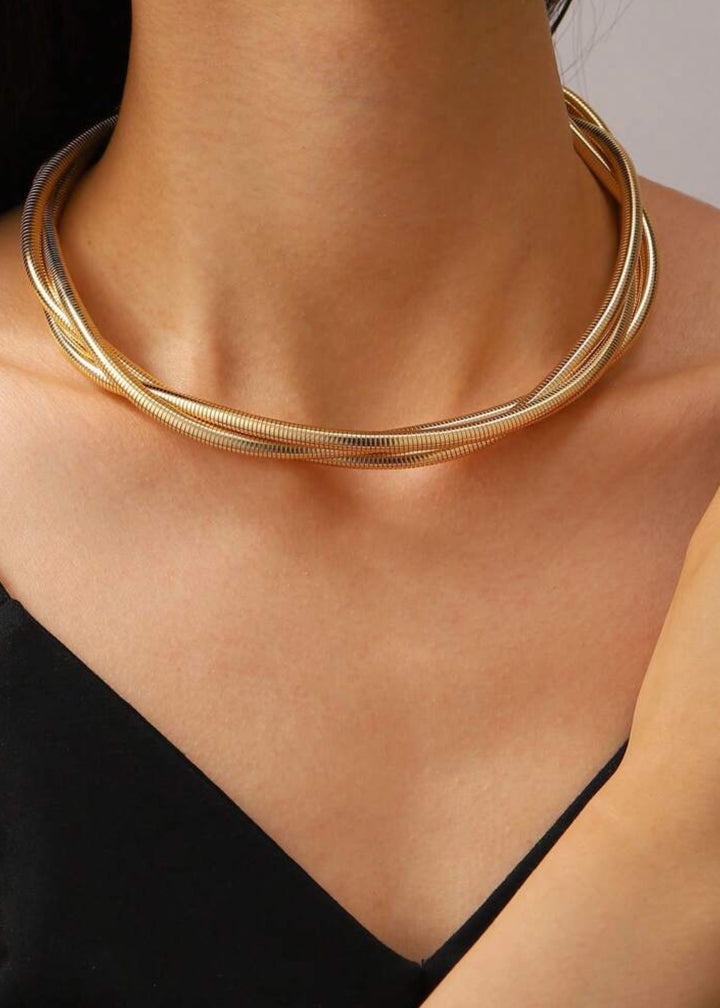 Intertwined Design Metal Choker Necklace