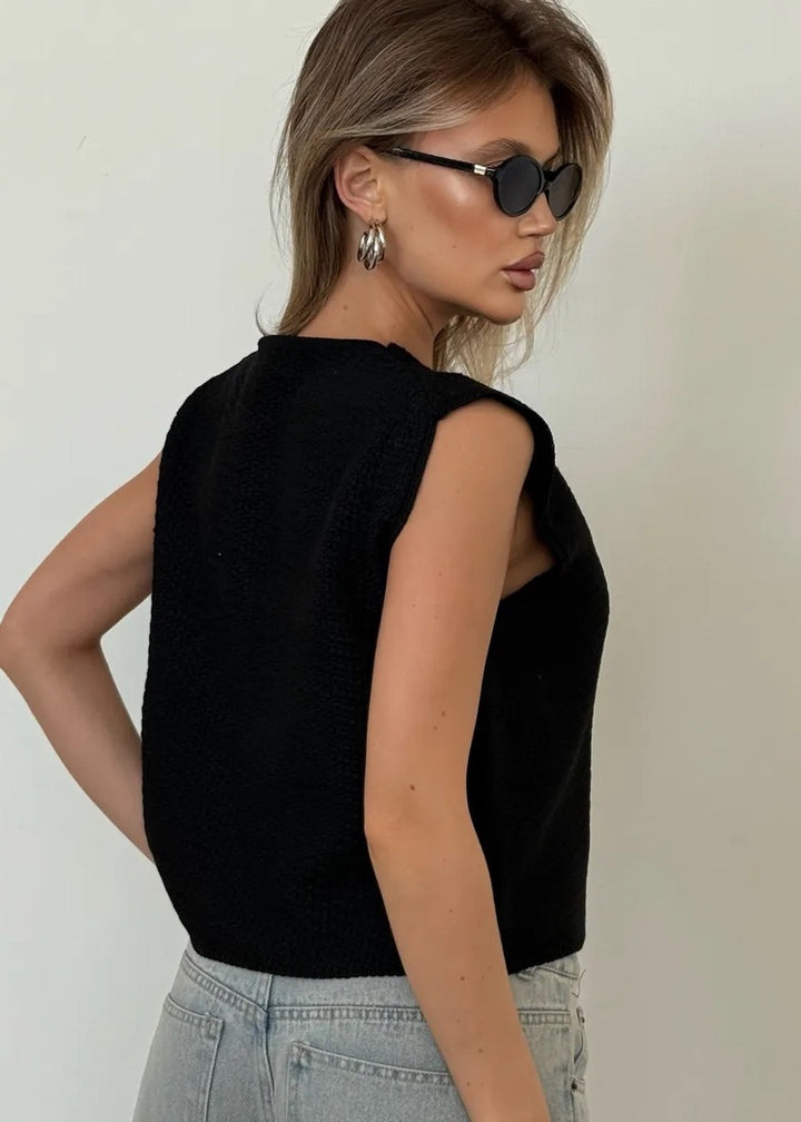 Front Tie Vest Center Placket Seed Stitch