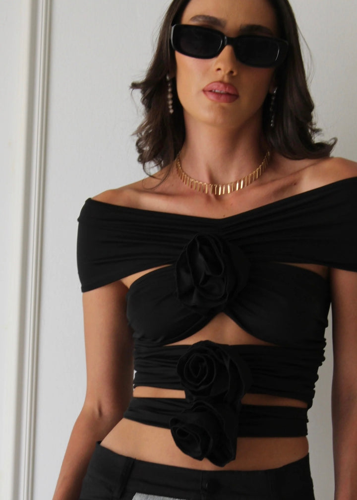 Off Shoulder Stereo Flower Cut Out Ruched Crop Top