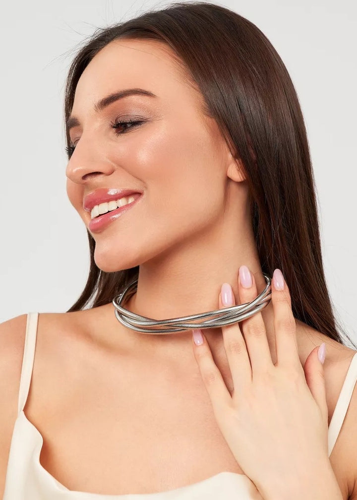 Intertwined Design Metal Choker Necklace