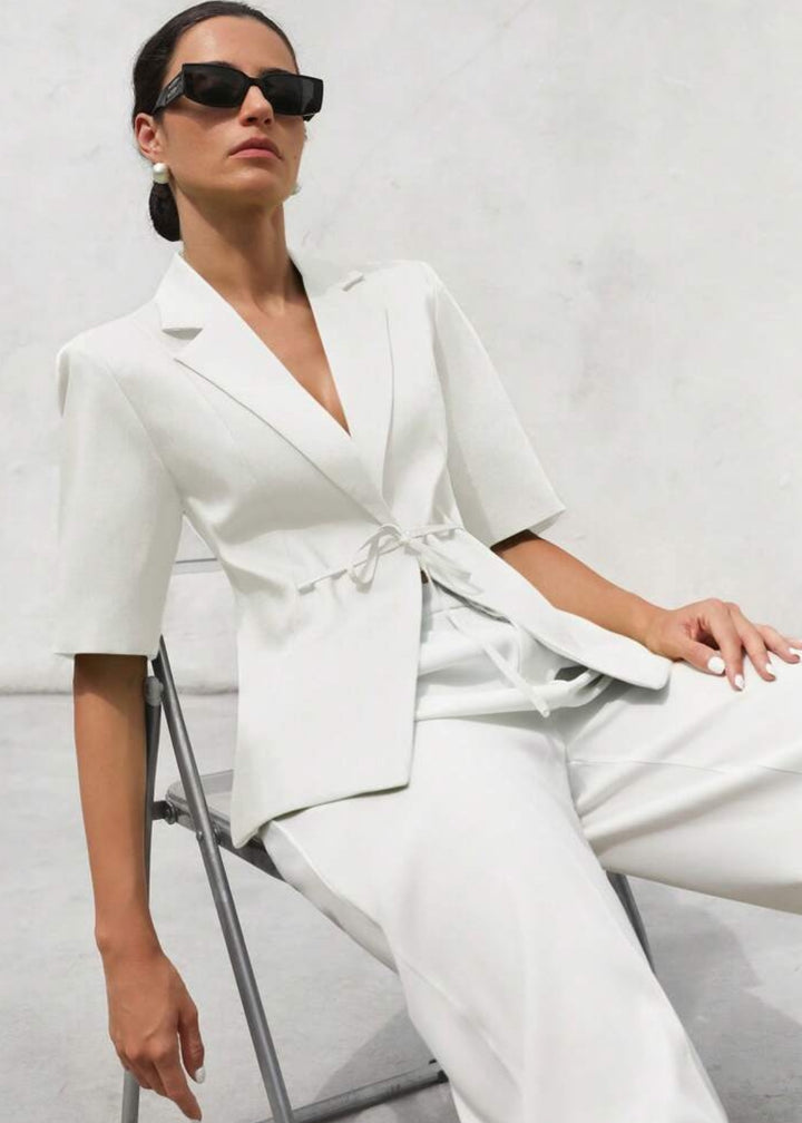 Lapel Neck Short Sleeve Tie Blazer