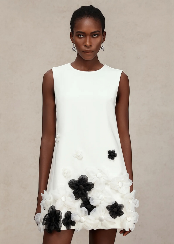 Floral Applique Hem Sleeveless Shift Dress