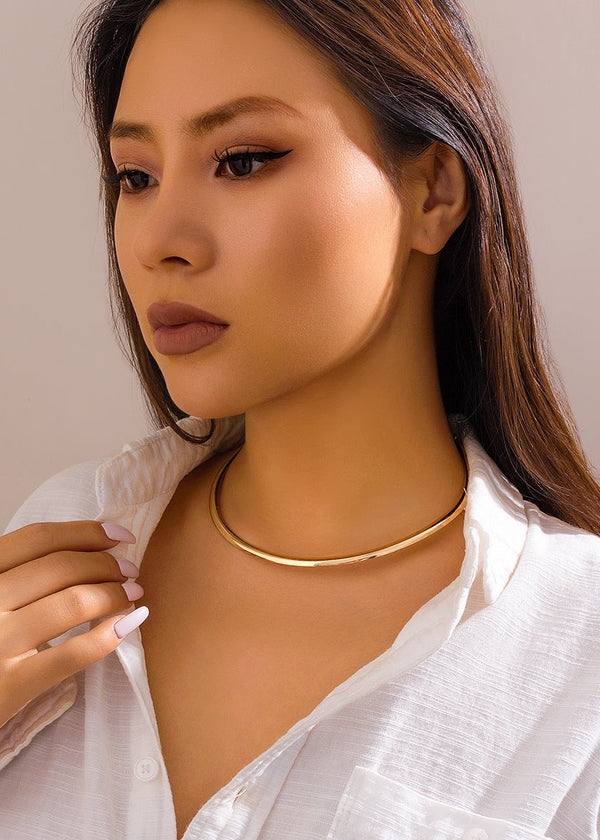 Round Ring Metal Choker Necklace