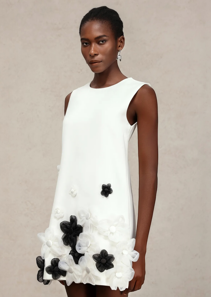 Floral Applique Hem Sleeveless Shift Dress