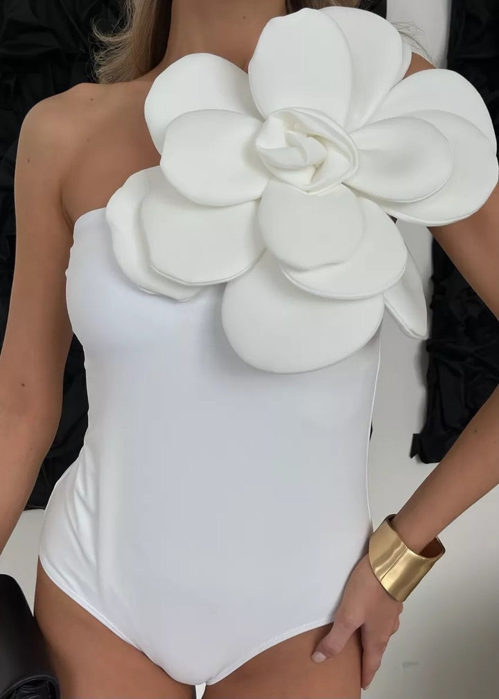 3D Flower Decor One-Shoulder Swimsuit